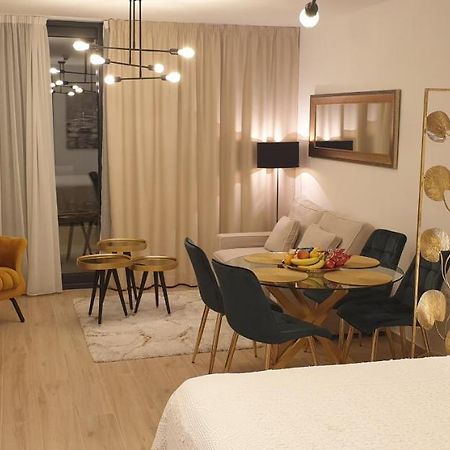 Golden Studio - Private Parking Дубровник Екстериор снимка