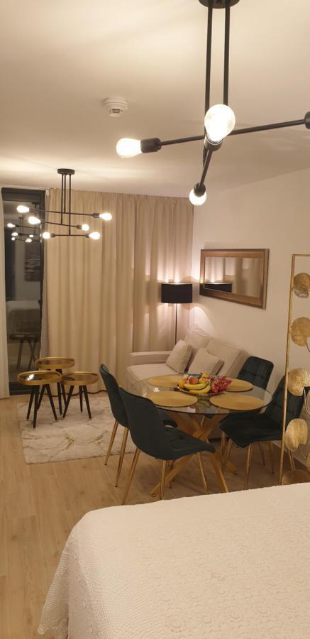 Golden Studio - Private Parking Дубровник Екстериор снимка
